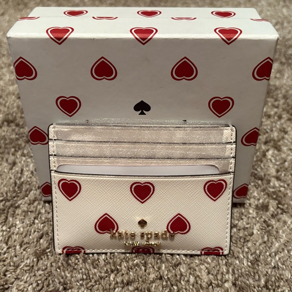Kate Spade Heart Pattern wallet - Picture 2 of 4